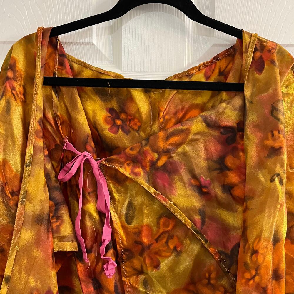 Costume Cape Handmade with ties, Vintage Material